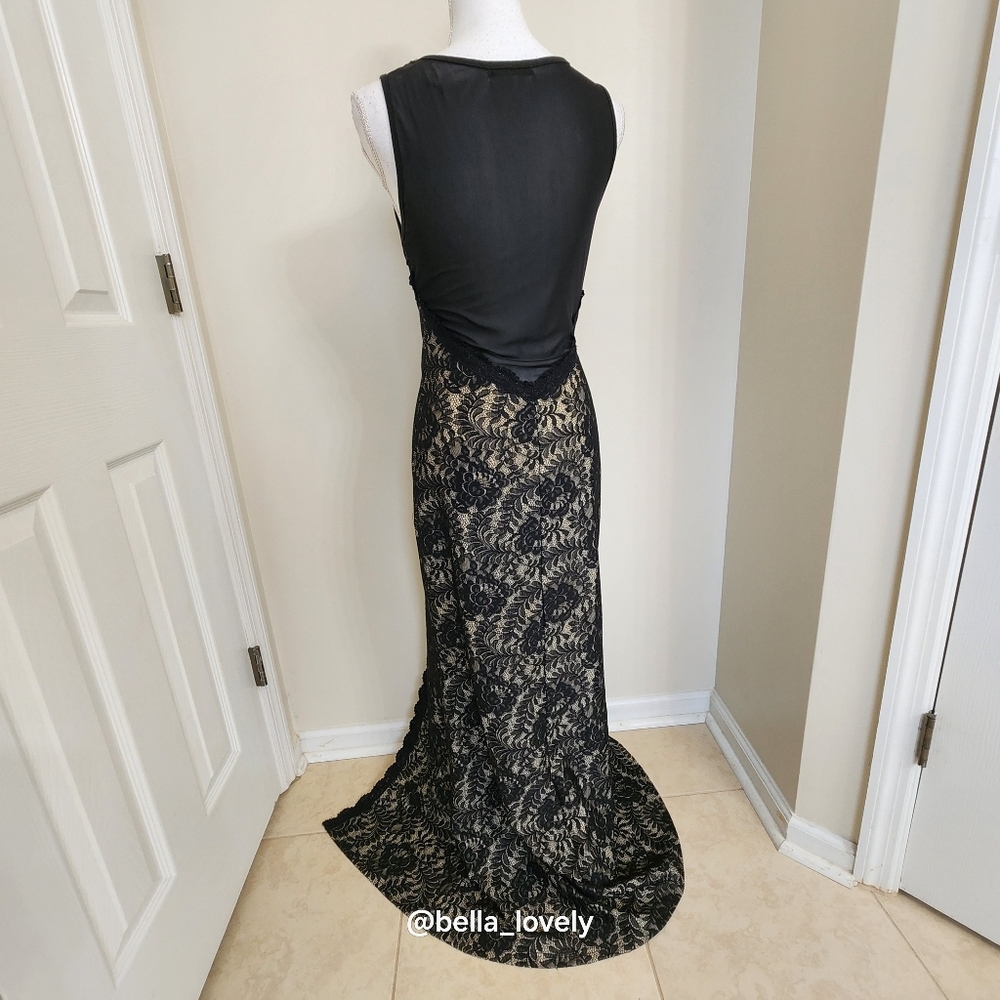 Formal Elegant Black Cream Lace Backless Sheer Back Dress - Picture 11 of 12